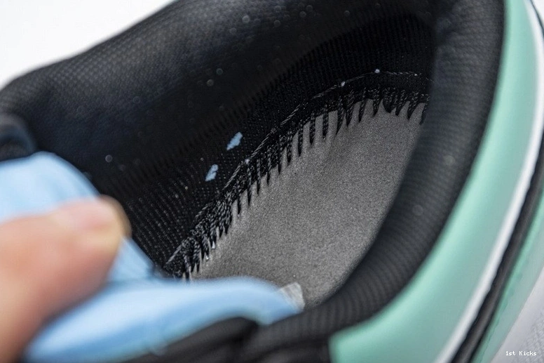 Low Emerald  Jordan 553558-117 1 Toe 0303